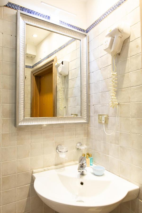 Via Mazzini - Francamaria Rooms Vernazza Zewnętrze zdjęcie