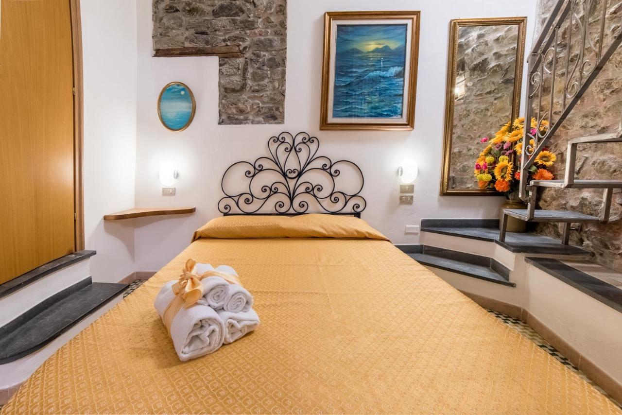 Via Mazzini - Francamaria Rooms Vernazza Zewnętrze zdjęcie